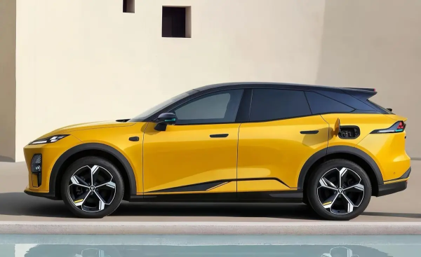 深蓝 S07 华为乾崑激光版上市：定位长续航智能中型 SUV，限时优惠价 15.99 万元起