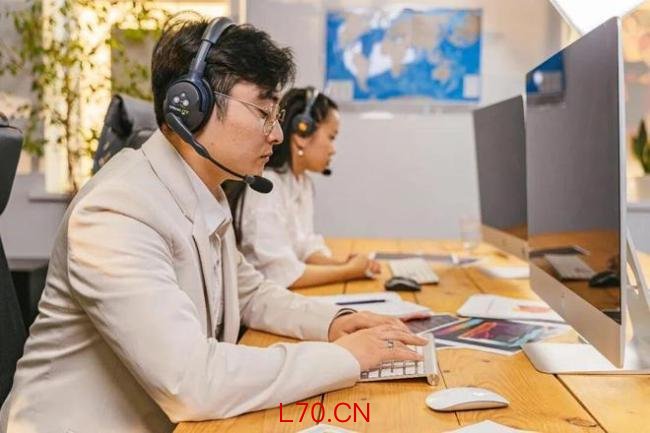 被AI抢走工作的人在忙什么 改变自己适应新环境