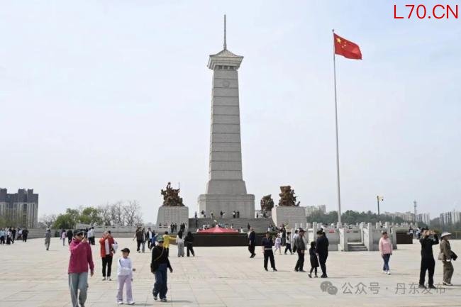 五一丹东抗美援朝纪念馆迎客流高峰