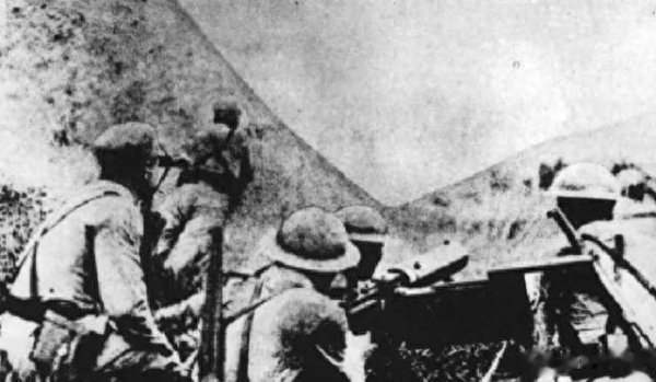 1938年桂军师长一奇招! 量完日军身高改战壕, 两百鬼子当场成活靶