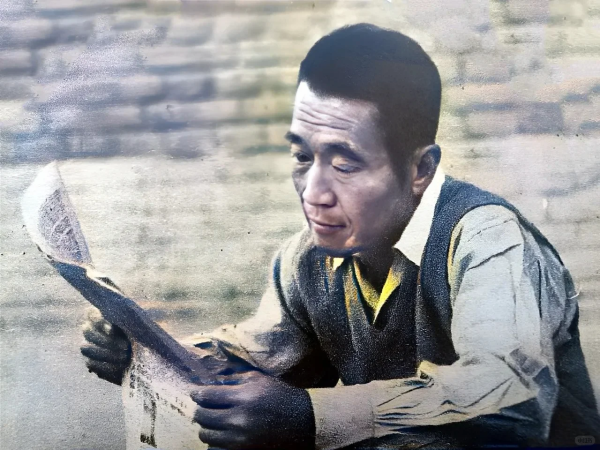 在功德林战犯管理所中威望最高的杜聿明, 其长子因向蒋介石借钱遭拒而自杀!